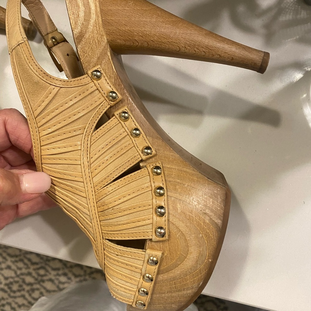 Christian Dior Womens shoes. Size 38 1/2 - Picture 5 of 9